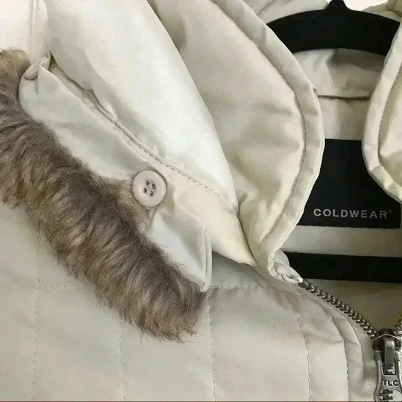 Coldwear Brand Winter Puffer Light Down Jacket womens Petite or Big Girls - Picture 3 of 11